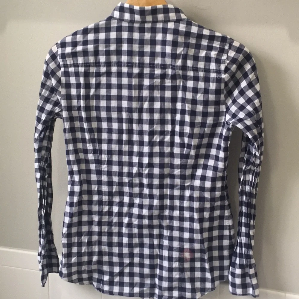 J. Crew The Perfect Shirt in navy gingham EUC